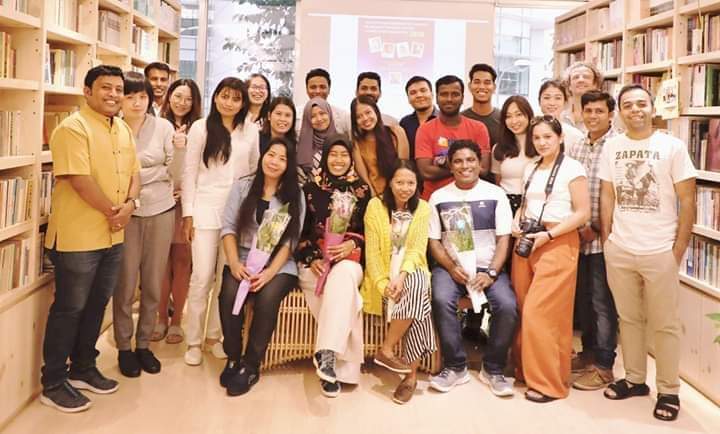 Feliceation-Ceremony-to-Migrant-Poets-at-City-Book-Room_.jpg